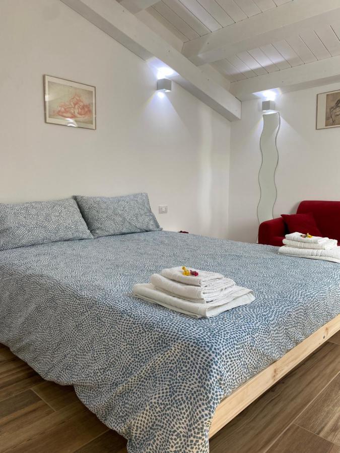 Ocucchiti Apartment Сиракуза Екстериор снимка