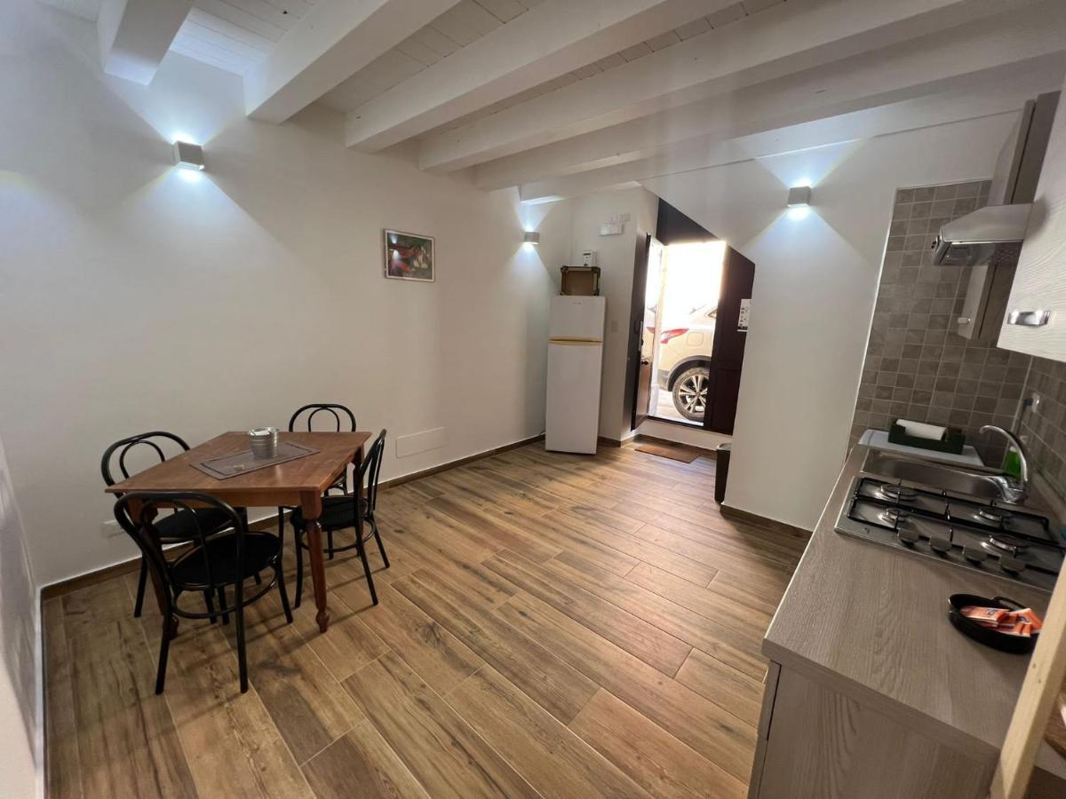Ocucchiti Apartment Сиракуза Екстериор снимка